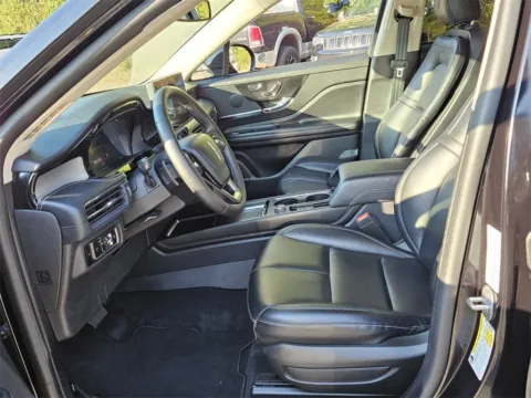 More photos of 2023 Lincoln Corsair Standard at ALM CDJR Macon, GA