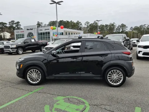 More photos of 2021 Hyundai Kona SEL Plus at ALM CDJR Macon, GA