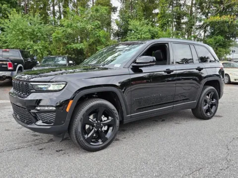 Another view of 2025 Jeep Grand Cherokee Limited for sale in Macon, GA at ALM CDJR Macon