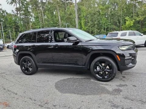 Black 2025 Jeep Grand Cherokee Limited for sale in Macon, GA