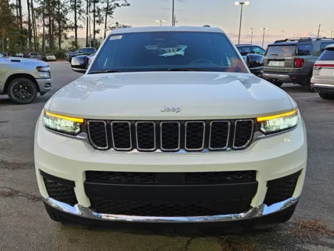 Photos of 2025 Jeep Grand Cherokee L Laredo for sale in Macon, GA at ALM CDJR Macon