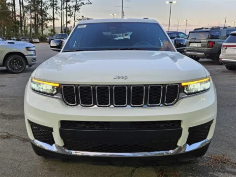 Photos of 2025 Jeep Grand Cherokee L Laredo for sale in Macon, GA at ALM CDJR Macon