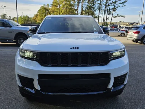 Photos of 2025 Jeep Grand Cherokee L Altitude X for sale in Macon, GA at ALM CDJR Macon