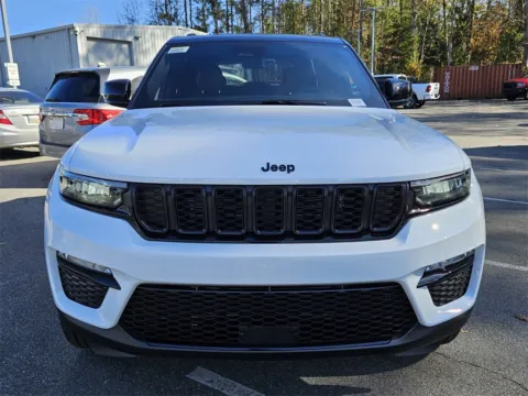 Photos of 2025 Jeep Grand Cherokee Limited for sale in Macon, GA at ALM CDJR Macon