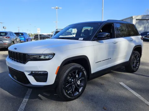 Another view of 2025 Jeep Grand Cherokee Limited for sale in Macon, GA at ALM CDJR Macon