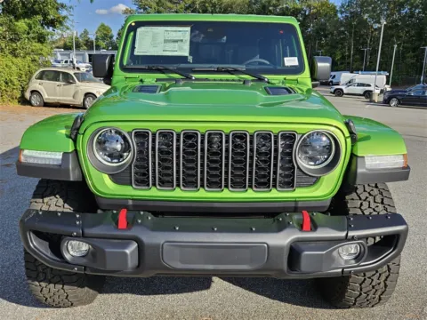 Photos of 2025 Jeep Gladiator Rubicon for sale in Macon, GA at ALM CDJR Macon
