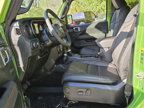 More photos of 2025 Jeep Gladiator Rubicon at ALM CDJR Macon, GA