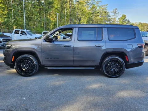 More photos of 2025 Jeep Wagoneer Series II at ALM CDJR Macon, GA