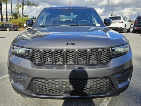 Photos of 2025 Jeep Grand Cherokee Altitude X for sale in Macon, GA at ALM CDJR Macon