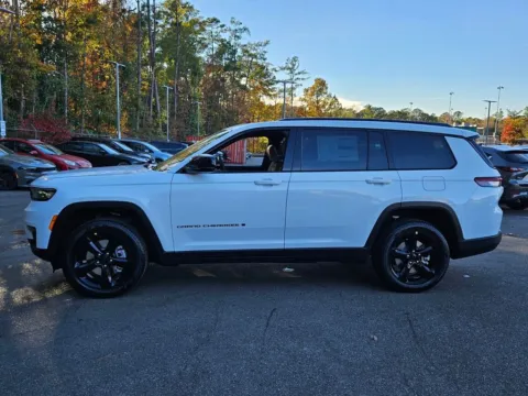 More photos of 2025 Jeep Grand Cherokee L Limited at ALM CDJR Macon, GA