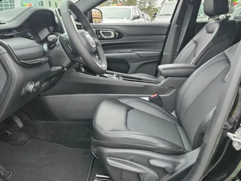 More photos of 2026 Jeep Compass Latitude at ALM CDJR Macon, GA