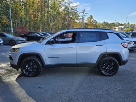 More photos of 2026 Jeep Compass Latitude at ALM CDJR Macon, GA