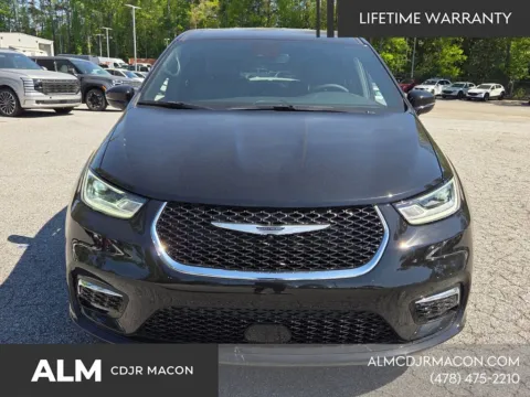 Another view of 2026 Chrysler Pacifica Select for sale in Macon, GA at ALM CDJR Macon