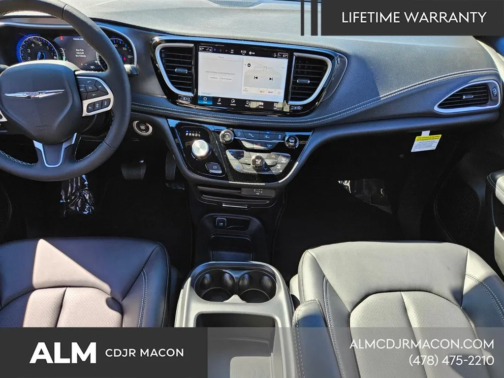 2026 Chrysler Pacifica Select - Photo 9