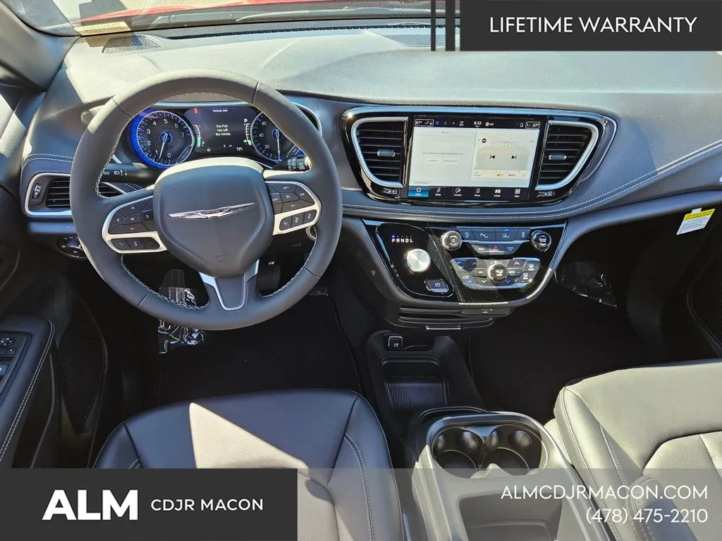 2026 Chrysler Pacifica Select - Photo 8