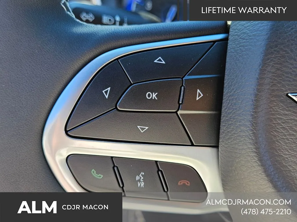 2026 Chrysler Pacifica Select - Photo 28