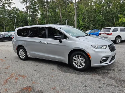 Silver 2026 Chrysler Pacifica Select for sale in Macon, GA