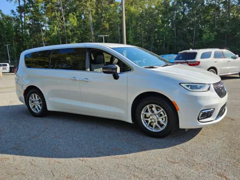 White 2026 Chrysler Pacifica Select for sale in Macon, GA