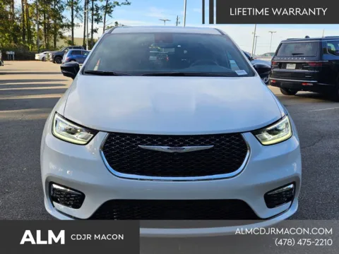 Another view of 2026 Chrysler Pacifica Select for sale in Macon, GA at ALM CDJR Macon