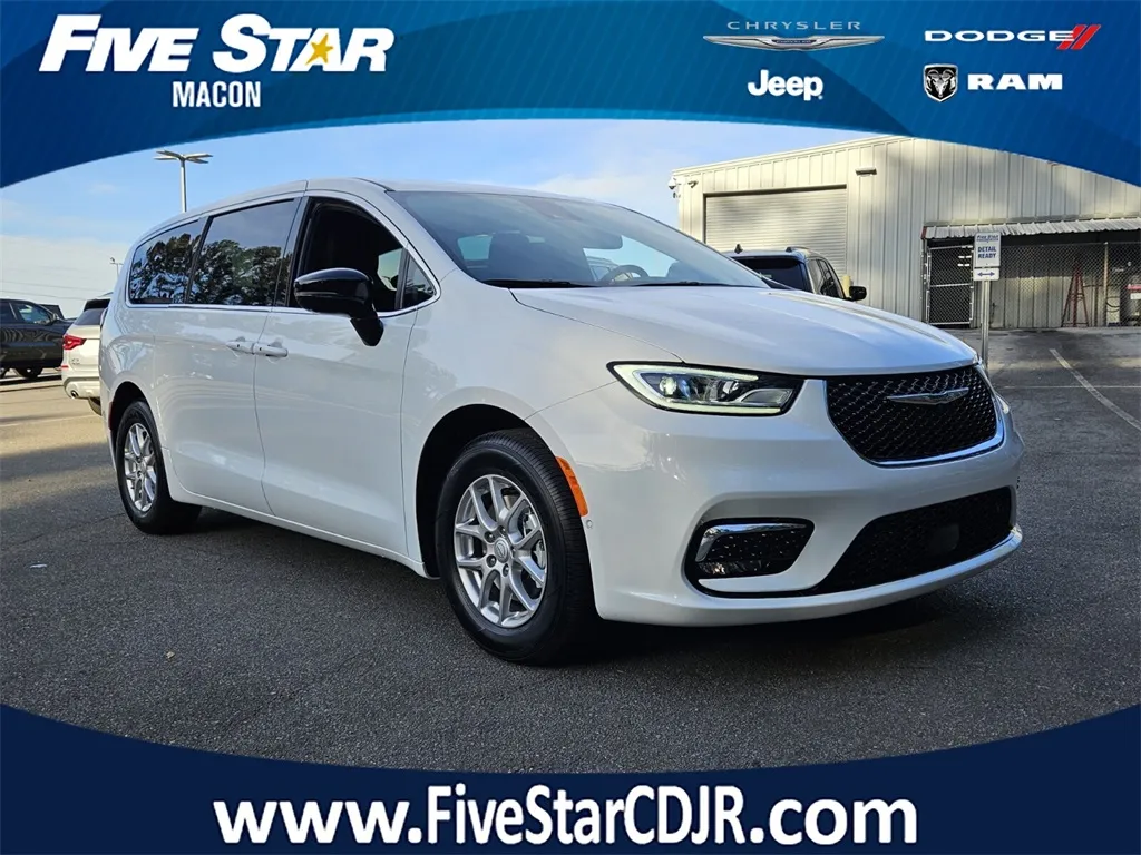 White 2026 Chrysler Pacifica Select for sale in Macon, GA