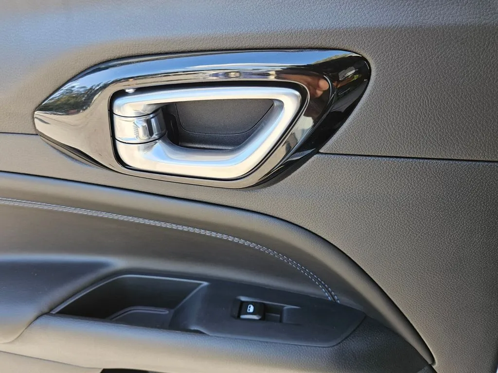 2026 Jeep Compass Altitude - Photo 9