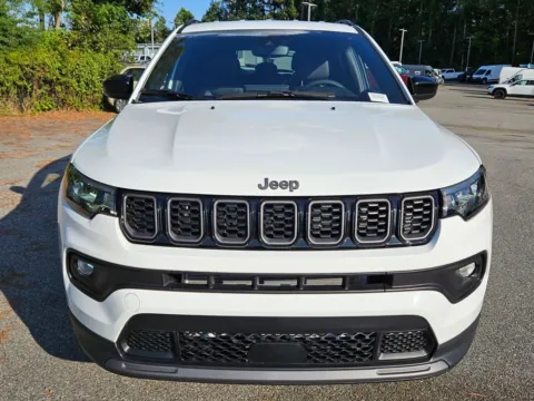 Photos of 2026 Jeep Compass Latitude for sale in Macon, GA at ALM CDJR Macon
