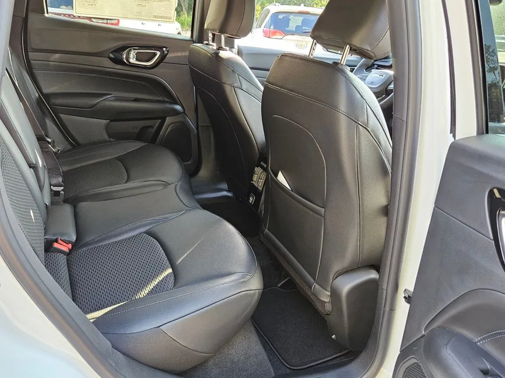 2026 Jeep Compass Altitude - Photo 14
