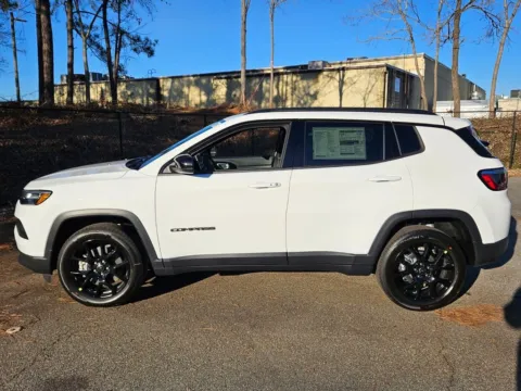 More photos of 2026 Jeep Compass Latitude at ALM CDJR Macon, GA