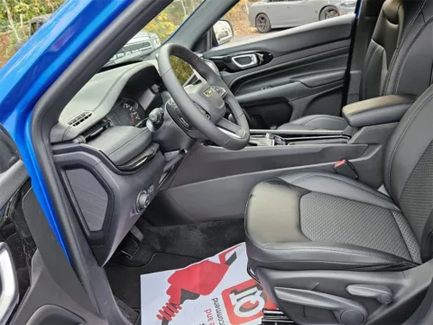 More photos of 2026 Jeep Compass Latitude at ALM CDJR Macon, GA