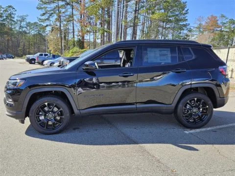 More photos of 2026 Jeep Compass Latitude at ALM CDJR Macon, GA