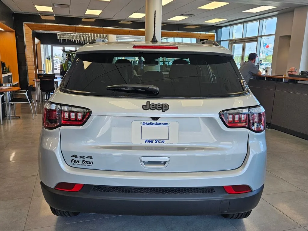 2026 Jeep Compass Altitude Special Edition - Photo 11