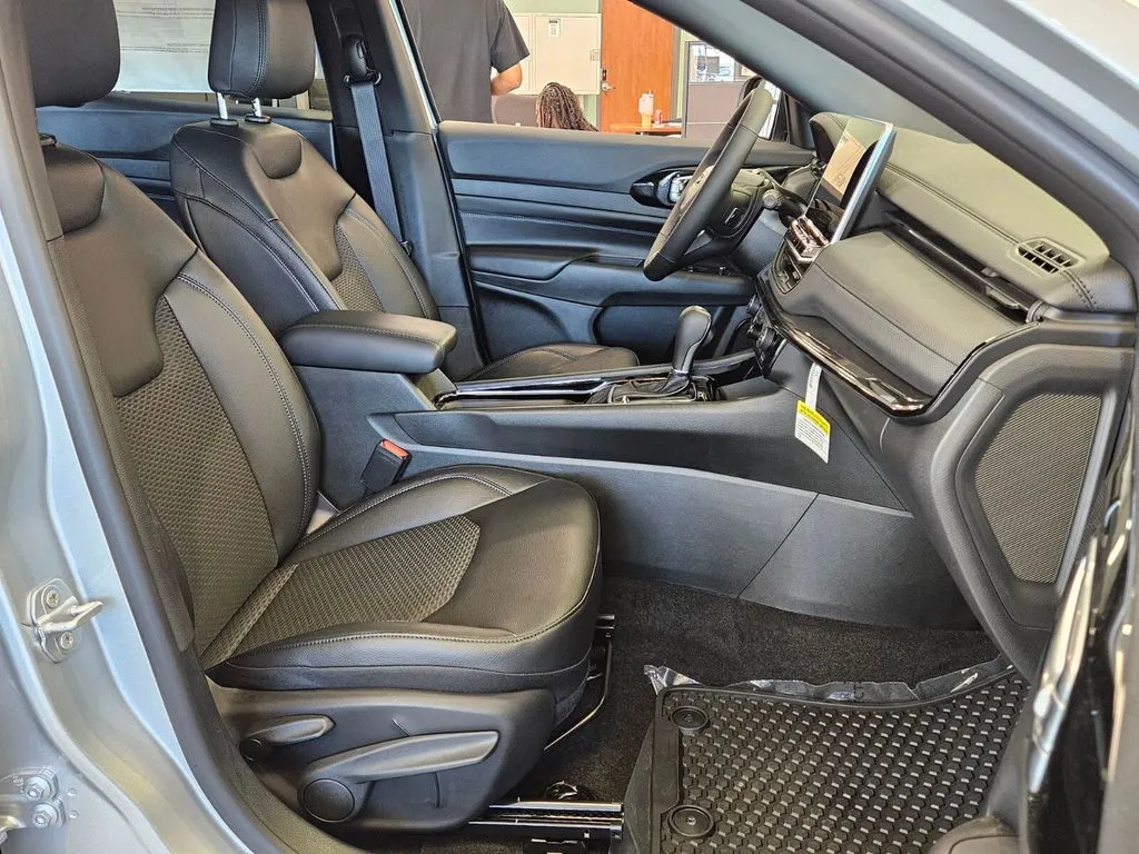 2026 Jeep Compass Altitude Special Edition - Photo 15