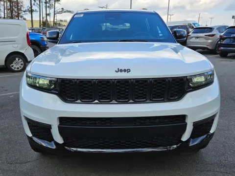 Photos of 2025 Jeep Grand Cherokee L Limited for sale in Macon, GA at ALM CDJR Macon