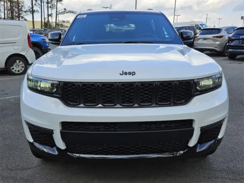 Photos of 2025 Jeep Grand Cherokee L Limited for sale in Macon, GA at ALM CDJR Macon