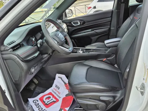 More photos of 2024 Jeep Compass Trailhawk at ALM CDJR Macon, GA