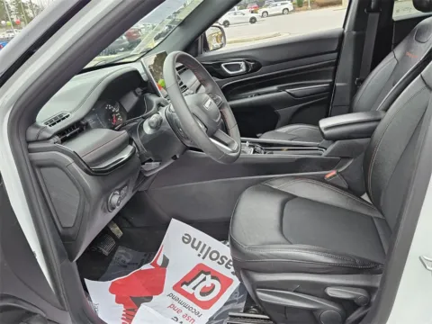 More photos of 2024 Jeep Compass Trailhawk at ALM CDJR Macon, GA