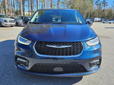 Photos of 2023 Chrysler Pacifica Touring L for sale in Macon, GA at ALM CDJR Macon