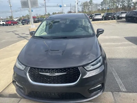 Photos of 2023 Chrysler Pacifica Touring L for sale in Macon, GA at ALM CDJR Macon