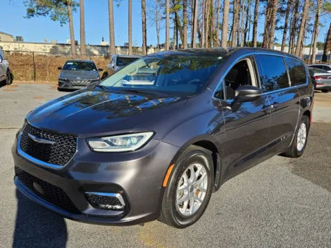 Another view of 2023 Chrysler Pacifica Touring L for sale in Macon, GA at ALM CDJR Macon