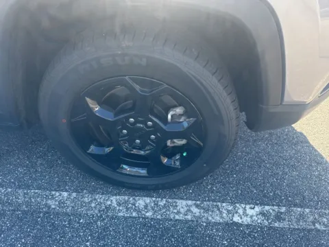 More photos of 2024 Jeep Compass Trailhawk at ALM CDJR Macon, GA