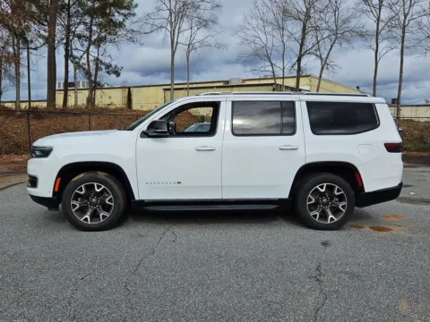 More photos of 2023 Jeep Wagoneer Series III at ALM CDJR Macon, GA