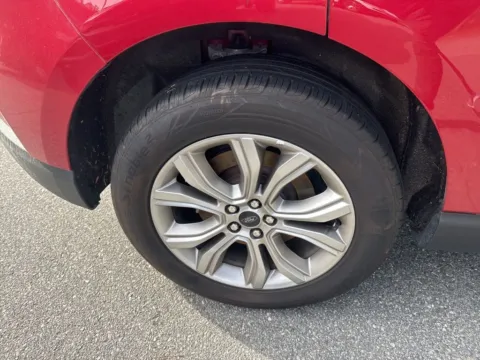 More photos of 2024 Ford Edge Titanium at ALM CDJR Macon, GA