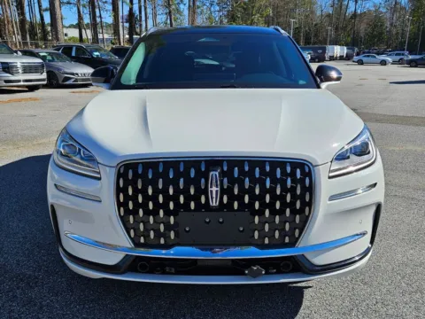 Photos of 2024 Lincoln Corsair Grand Touring for sale in Macon, GA at ALM CDJR Macon