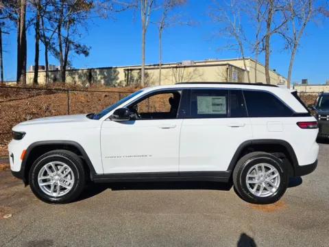 More photos of 2025 Jeep Grand Cherokee Laredo at ALM CDJR Macon, GA