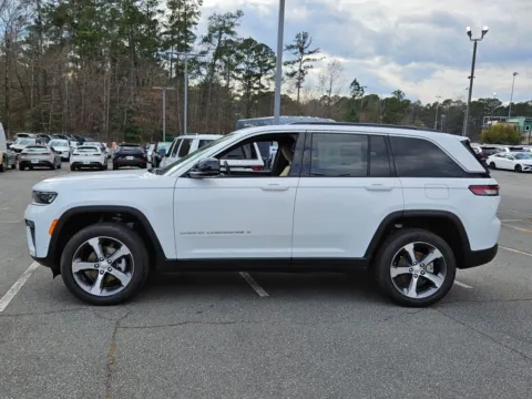 More photos of 2026 Jeep Grand Cherokee Limited at ALM CDJR Macon, GA