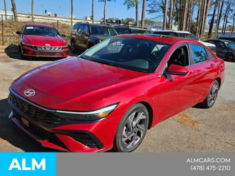 More photos of 2025 Hyundai Elantra SEL Convenience at ALM CDJR Macon, GA