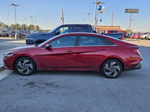More photos of 2025 Hyundai Elantra SEL Convenience at ALM CDJR Macon, GA