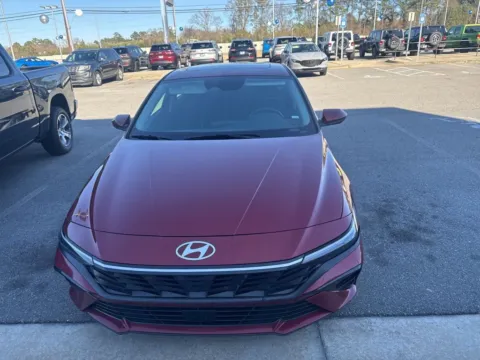 Photos of 2025 Hyundai Elantra SEL Convenience for sale in Macon, GA at ALM CDJR Macon