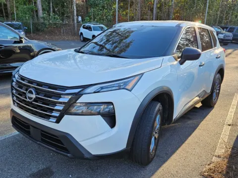 Another view of 2024 Nissan Rogue S for sale in Macon, GA at ALM CDJR Macon