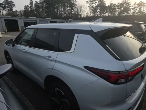 More photos of 2024 Mitsubishi Outlander SE at ALM CDJR Macon, GA
